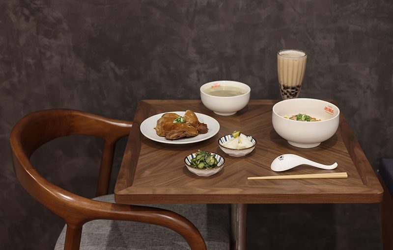 老潮派 新台灣麵食館老潮派
